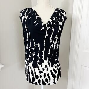 Calvin Klein Black & White V-neck Sleeveless Top